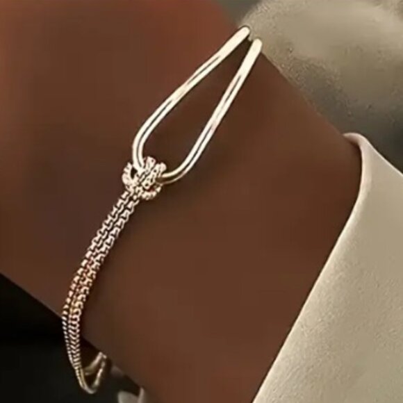 925 Sterling Silver Elegant Minimalist Geometric Bracelet - Picture 2 of 5